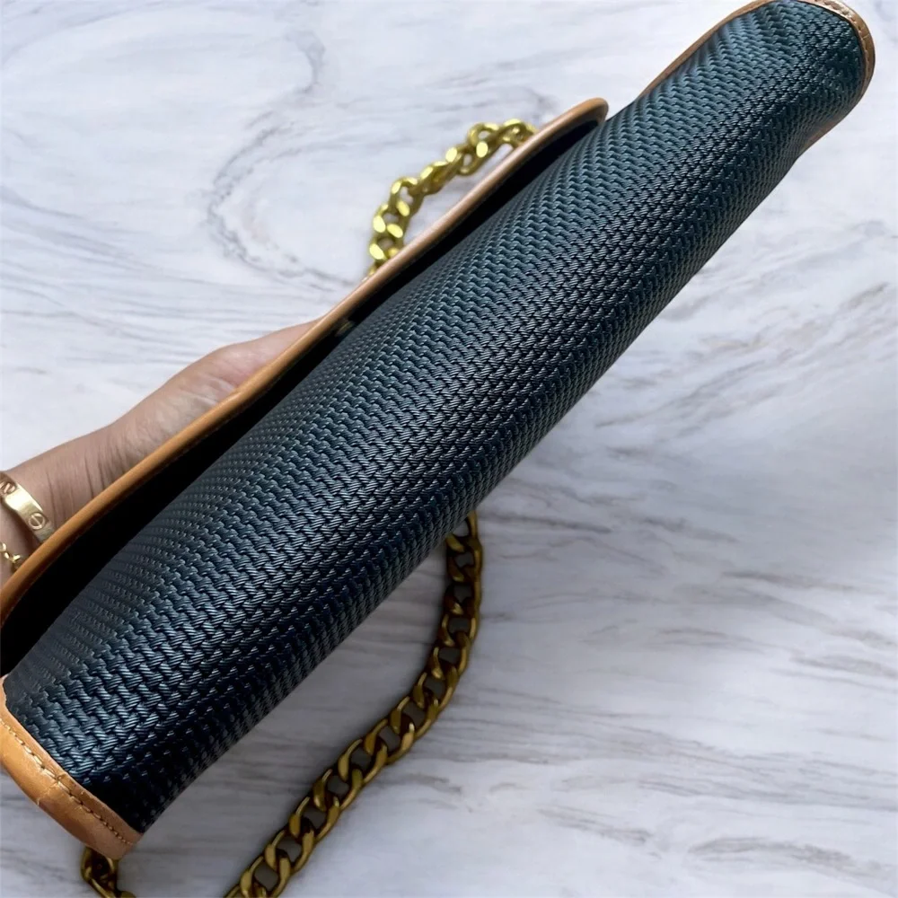 Sale! YSL Yves Saint Laurent Clutch Shoulder Bag ✨ - Picture 10 of 16